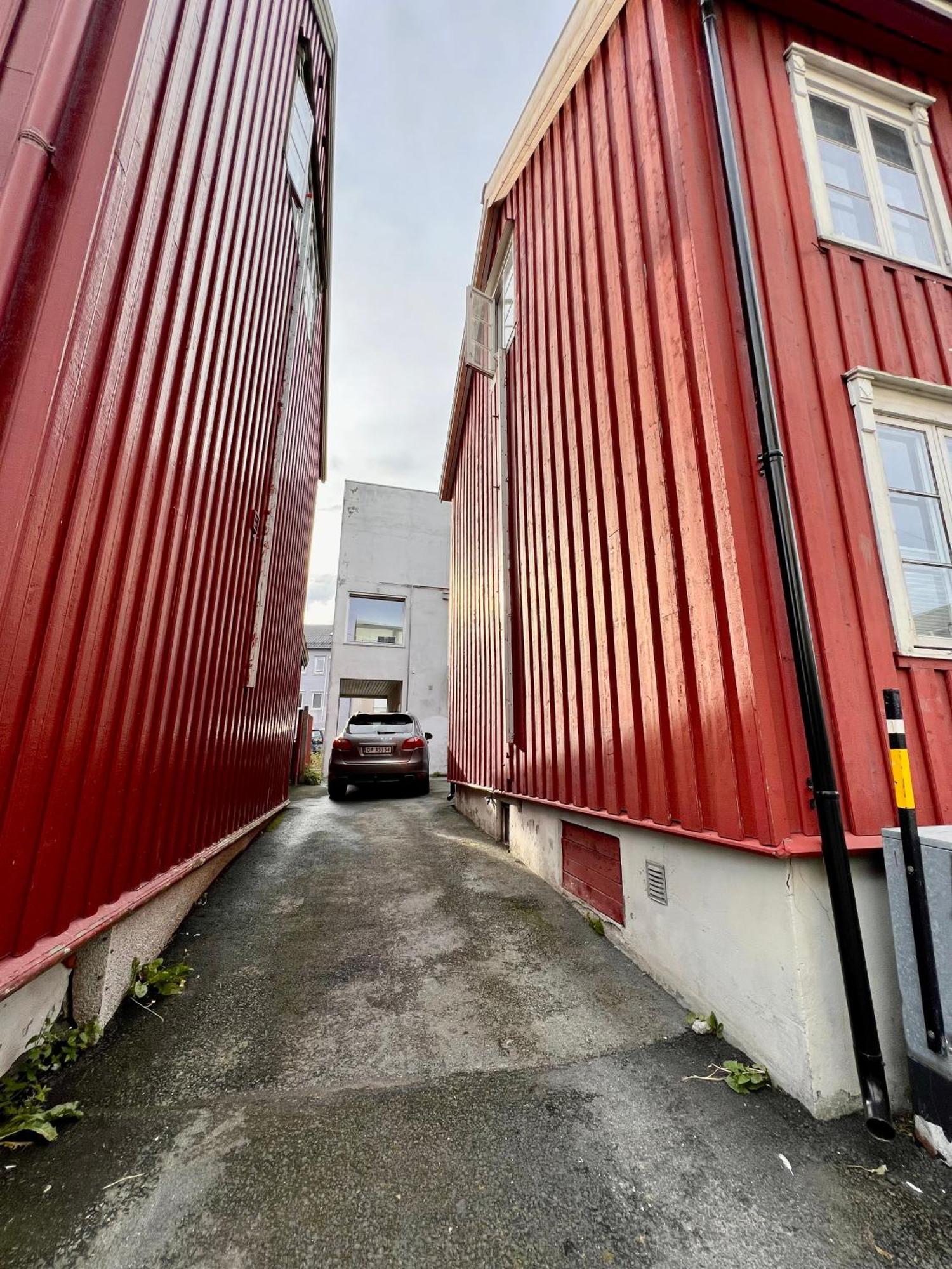 Arctic Homes - Red Polar House Tromsø Buitenkant foto